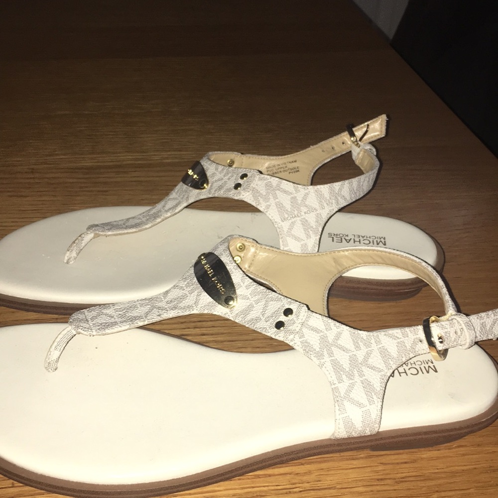 Never worn Michael Kors Sandles